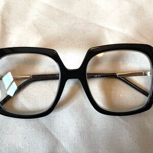 Elegant Black Square Frame Readers 2.0 Glasses